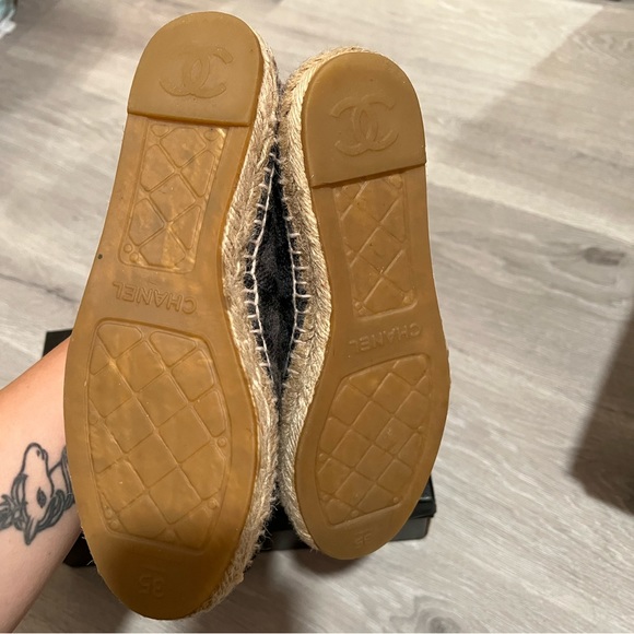 Chanel interlocking CC logo espadrilles - Picture 5 of 8